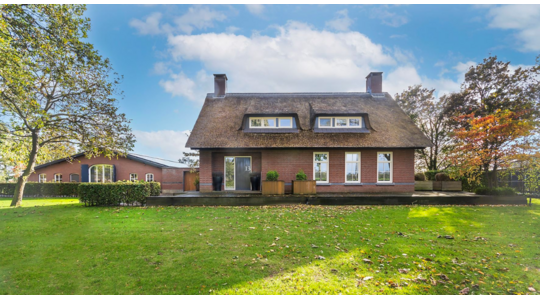 voor-de-liefhebbers-van-paarden-dit-funda-huis-is-je-droom