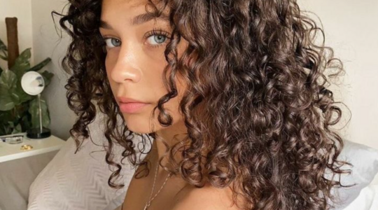 curly hair