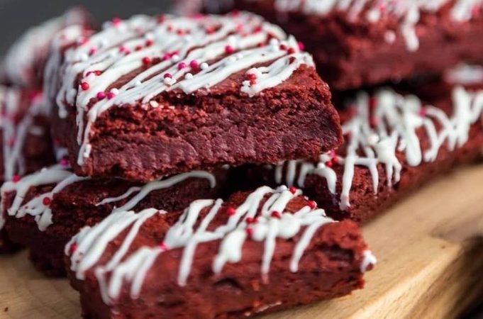 Smullen maar: deze red velvet brownies zijn alles wat je nu nodig hebt
