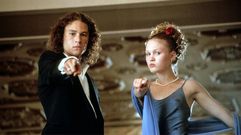 Julia Stiles en Heath Ledger.