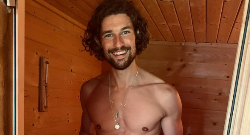 Knappe mannelijke influencers