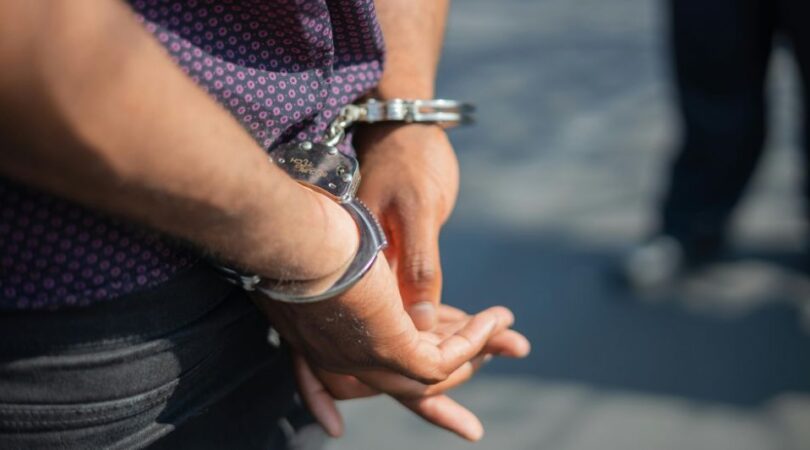 man op eerste date gearresteerd
