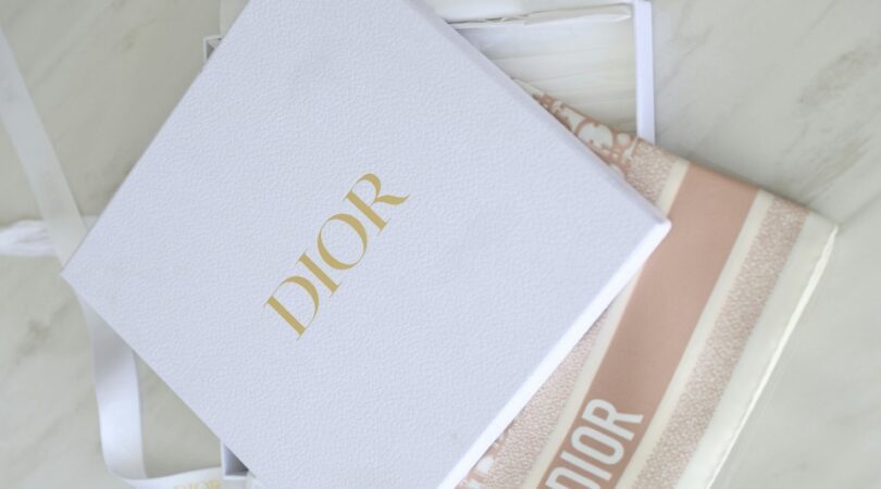 dior bij uniqlo kopen